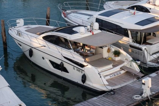Azimut ATLANTIS 44 usado à venda