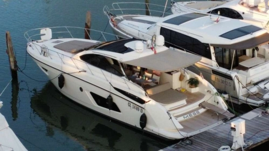 Azimut ATLANTIS 44 usado à venda