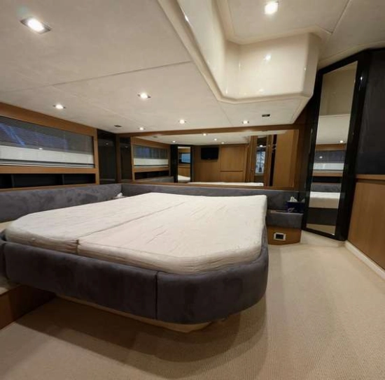 Azimut ATLANTIS 44 usado à venda