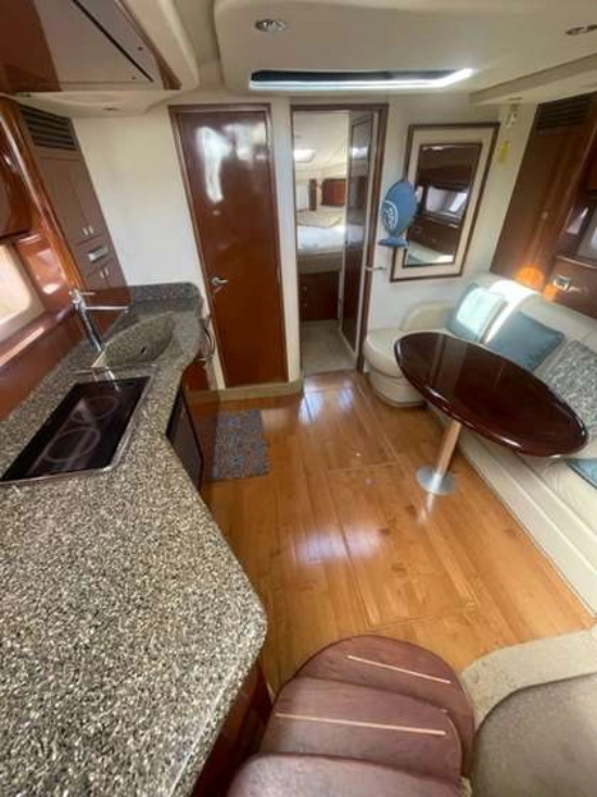 Sea Ray Sundancer 40 usado à venda