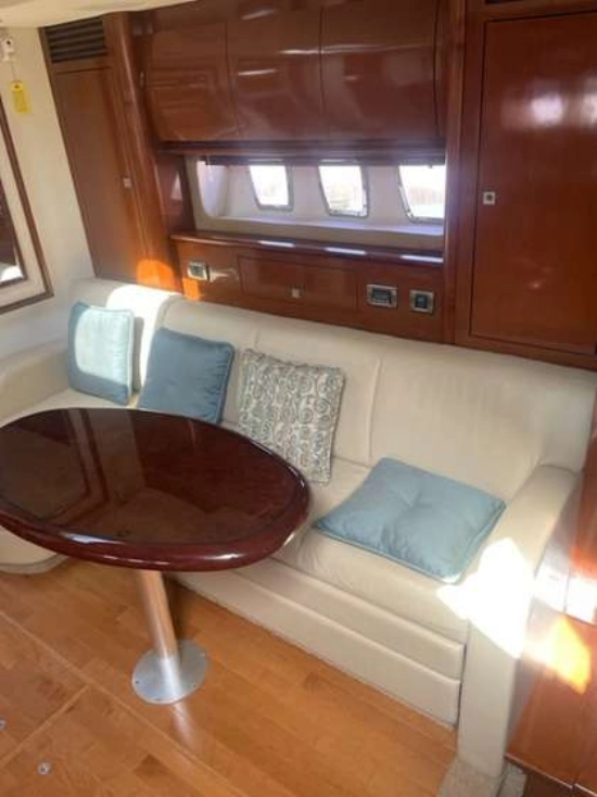Sea Ray Sundancer 40 usado à venda