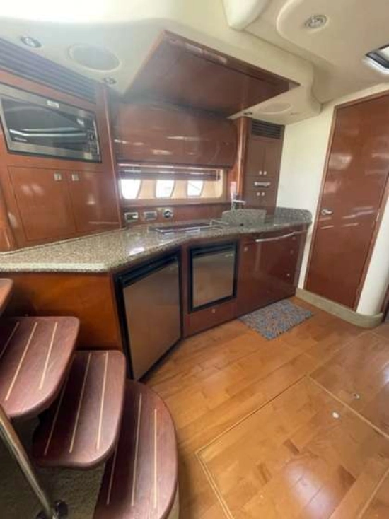 Sea Ray Sundancer 40 usado à venda