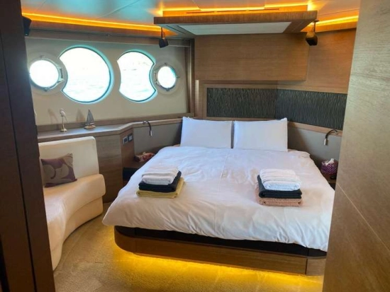 MONTE CARLO YACHTS MCY 76 de segunda mano en venta