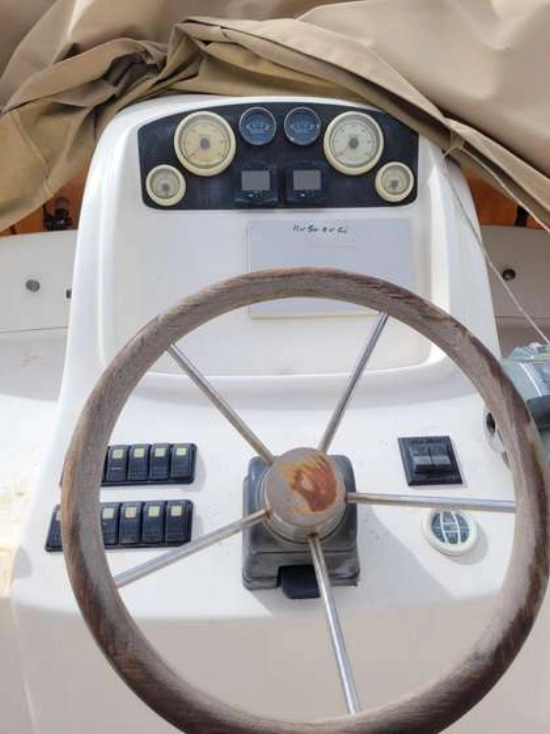 White Shark 285 usata in vendita