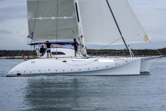 Custom CATAMARANO CUSTOM usado à venda