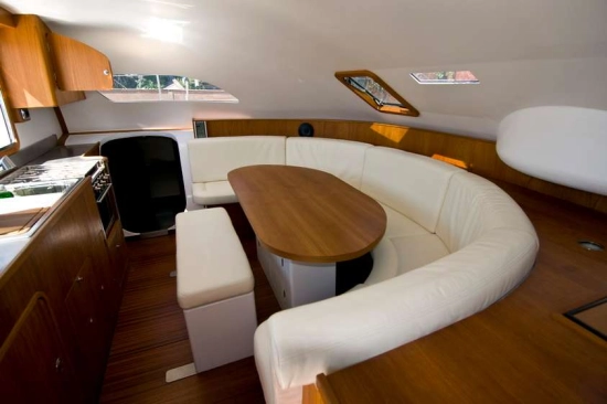 Custom CATAMARANO CUSTOM usado à venda