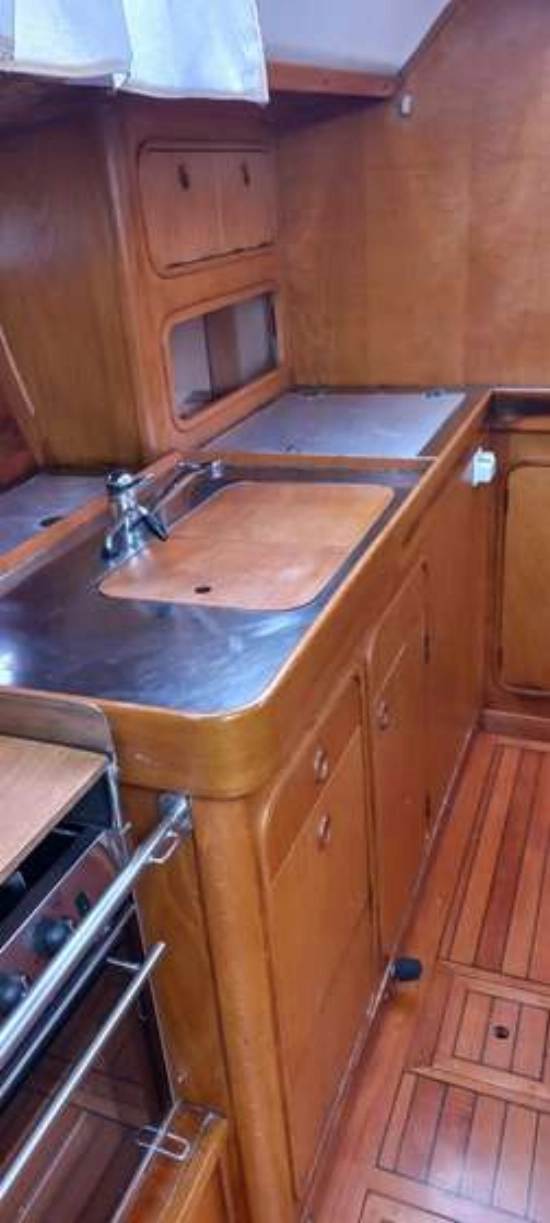 Beneteau Oceanis 430 usado à venda