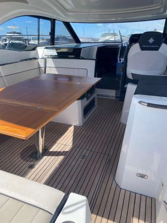 Jeanneau LEADER 33 de segunda mano en venta