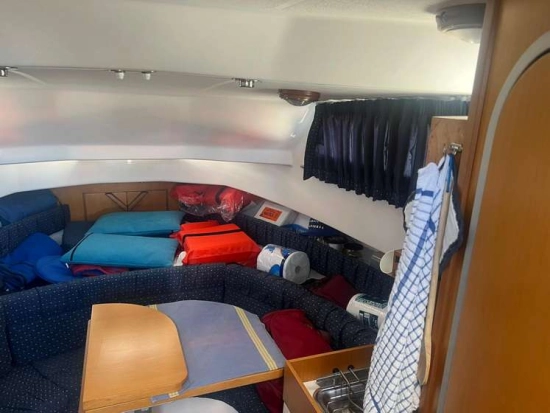 POLY FORM TRIAKIS 29 C usado à venda