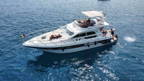 Sealine F44 usado à venda