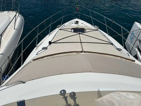Sealine F44 usado à venda