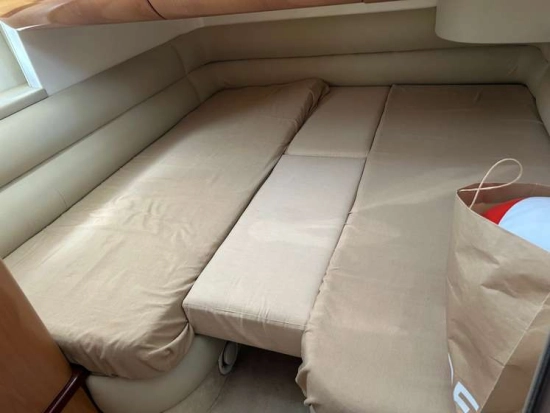Sealine F44 usado à venda