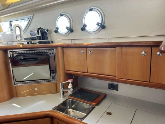 Sealine F44 usado à venda