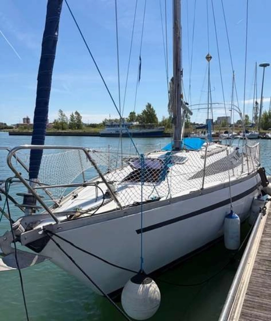 Comar Yachts COMET 111 usado à venda