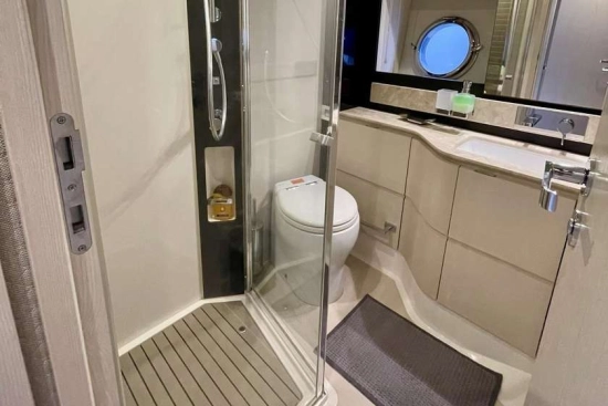 AZIMUT 66 FLYBRIDGE 66 FLYBRIDGE de segunda mano en venta