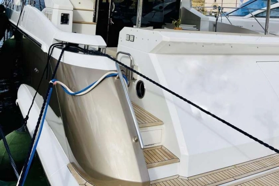 AZIMUT 66 FLYBRIDGE 66 FLYBRIDGE de segunda mano en venta