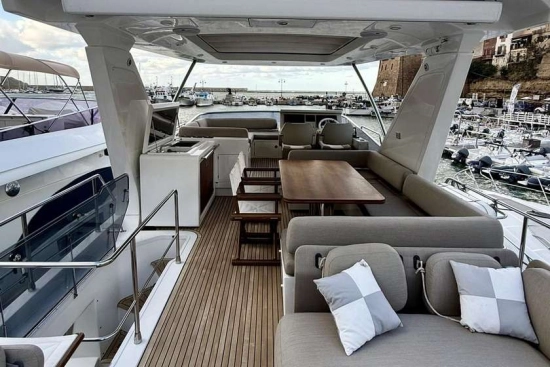 AZIMUT 66 FLYBRIDGE 66 FLYBRIDGE de segunda mano en venta