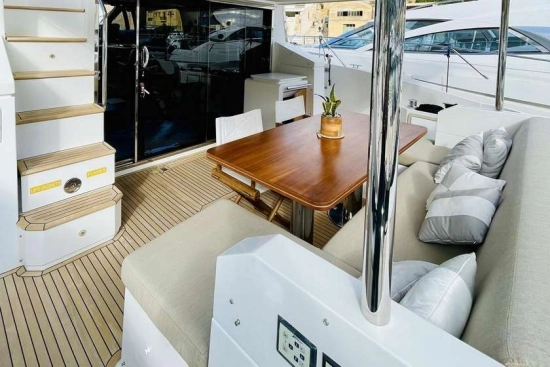 AZIMUT 66 FLYBRIDGE 66 FLYBRIDGE de segunda mano en venta