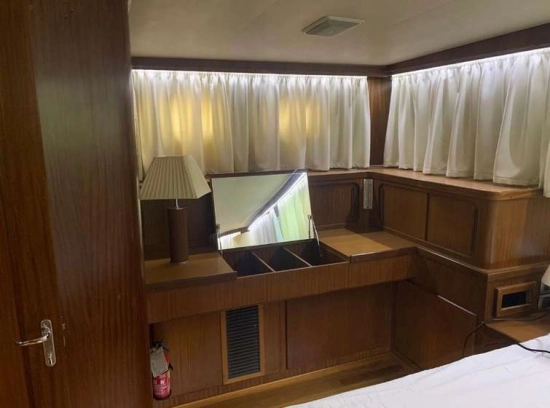 Hatteras Yachts 67 usata in vendita
