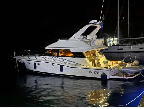 Uniesse 48 FLY usata in vendita