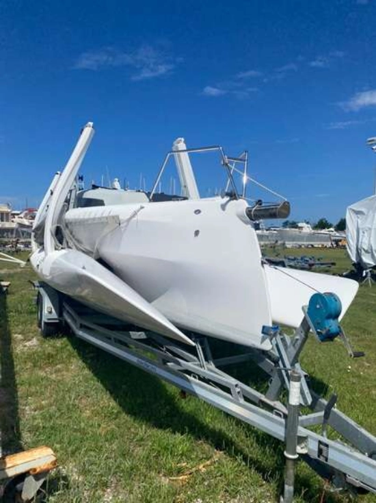 CORSAIR MARINE TRIMARANO 880 MARINE TRIMARANO 880 usata in vendita