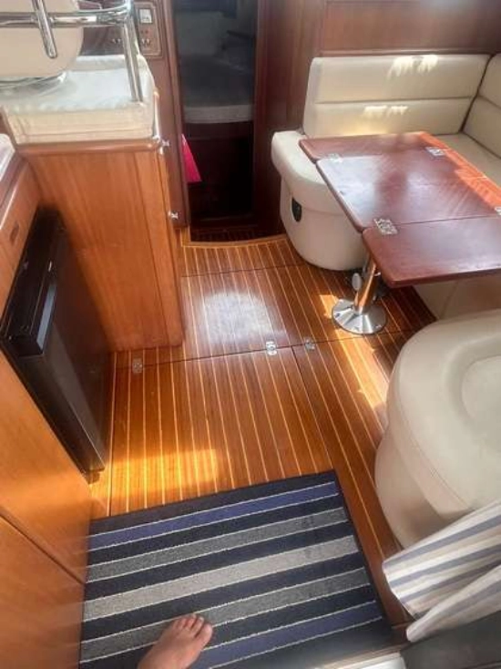 VIKING YACHTS 34 SEDAN YACHTS 34 SEDAN usado à venda