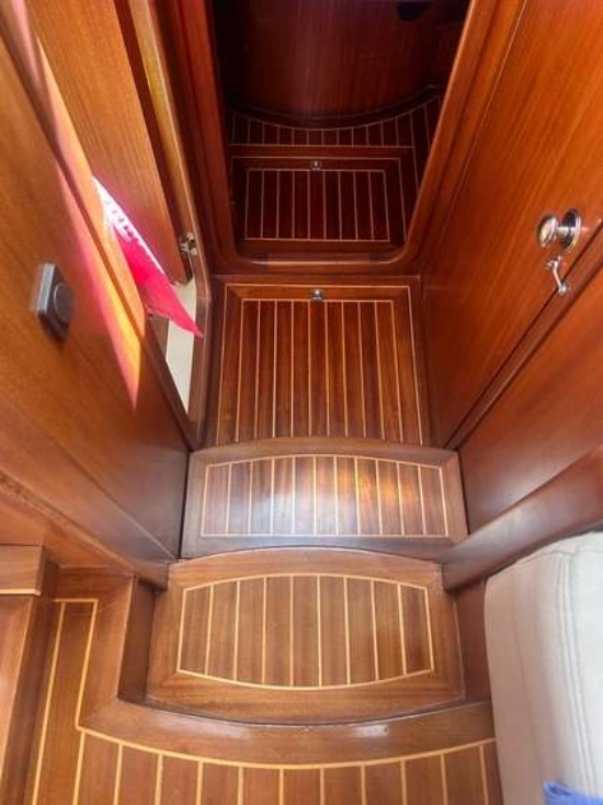 VIKING YACHTS 34 SEDAN YACHTS 34 SEDAN usado à venda