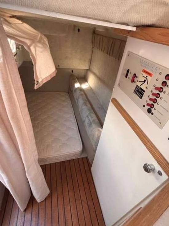 Bayliner 2355 CIERA usado à venda
