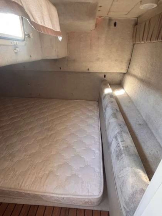 Bayliner 2355 CIERA usado à venda