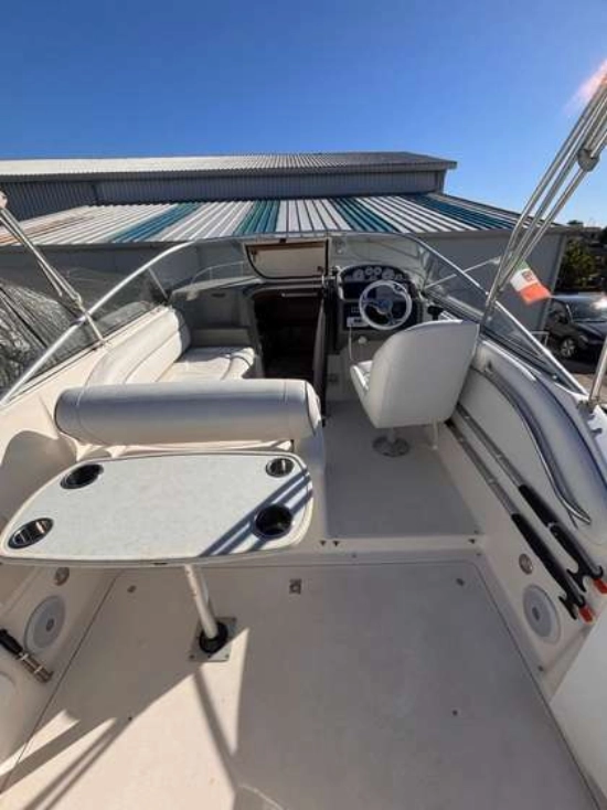 Bayliner 2355 CIERA usado à venda