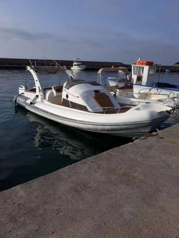 Custom FLY BOAT DAITAN 33 usata in vendita