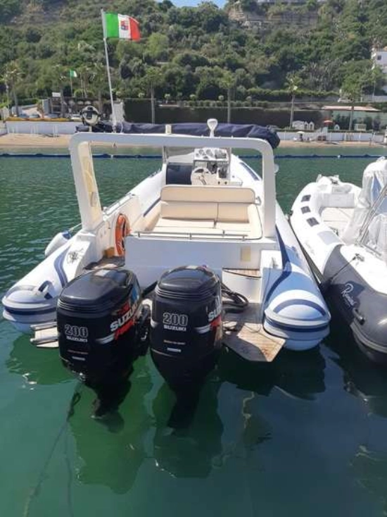 Custom 29 usata in vendita