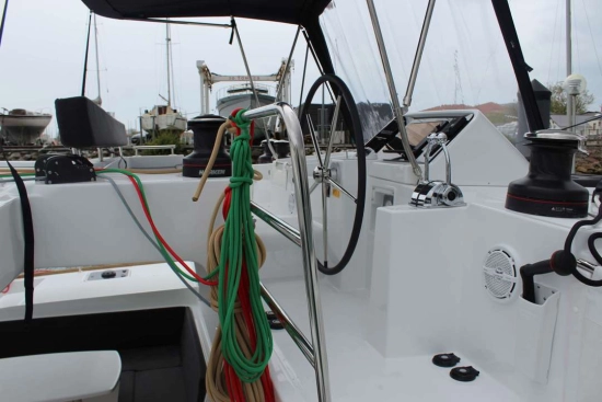 Lagoon 450 f usado à venda