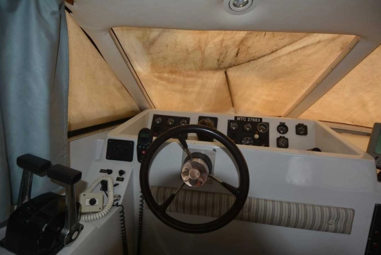 az spa azimut 32 usata in vendita