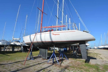 Fountaine Pajot one tonner usata in vendita