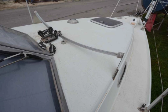 Hunter pilot 27 deck saloon usado à venda
