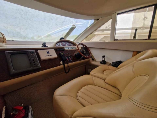 Princess 45 flybridge usado à venda