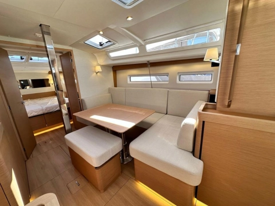 Jeanneau Sun Odyssey 440 usado à venda