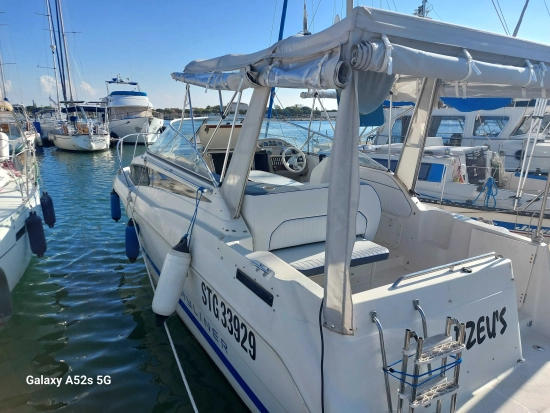 Bayliner CIERA 2655 usado à venda