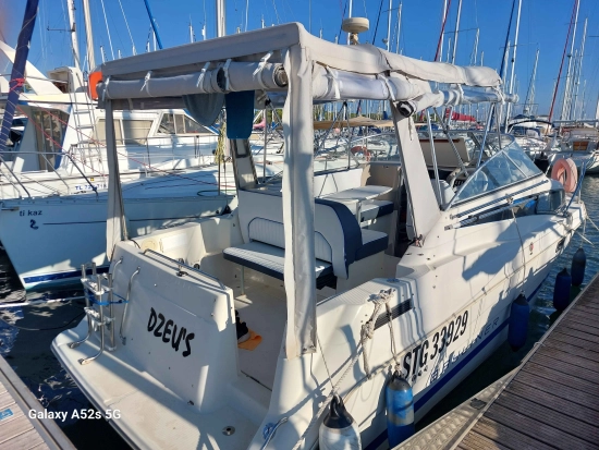 Bayliner CIERA 2655 usado à venda