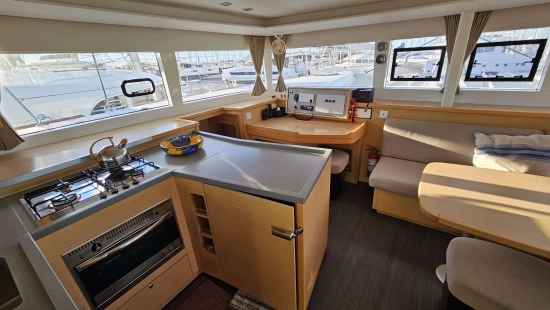 Lagoon 450 F usata in vendita