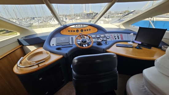 Azimut 62 evolution usata in vendita