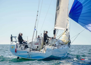 Jeanneau SUN FAST 3600 usado à venda