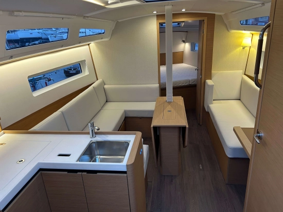 Jeanneau Sun Odyssey 380 novos à venda