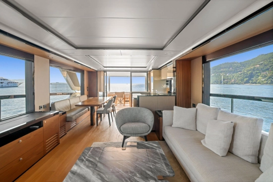 Absolute Navetta 68 usado à venda