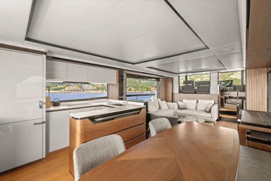 Absolute Navetta 68 usado à venda