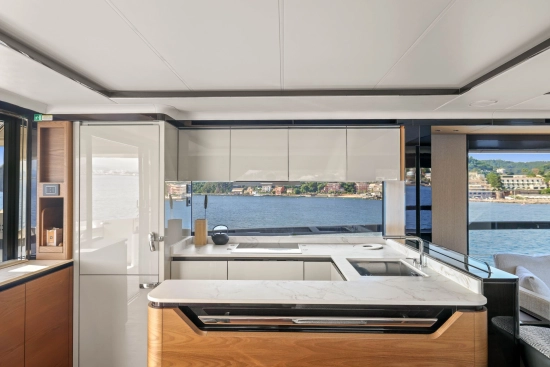 Absolute Navetta 68 usado à venda