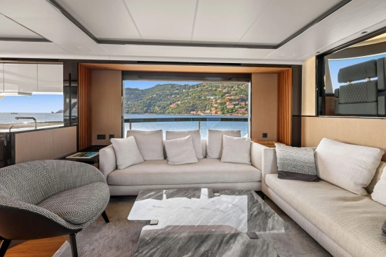 Absolute Navetta 68 usado à venda