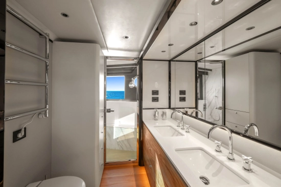 Absolute Navetta 68 usado à venda