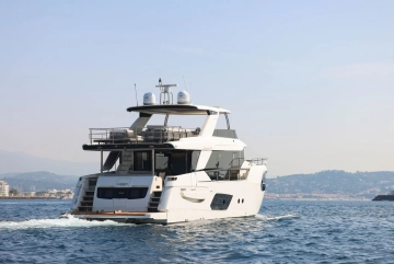 Absolute Navetta 68 usado à venda